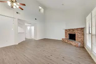 2835 Keller Springs Rd, Carrollton, TX 75006 - Photo 8