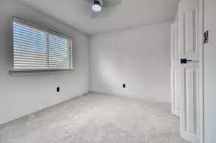 751 Botany Bay Dr, Dallas, TX 75211 - Photo 12