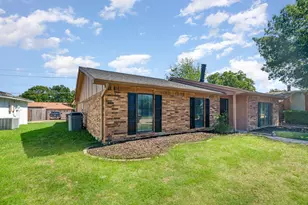 1205 Coffeyville Ct, Plano, TX 75023 - Photo 2