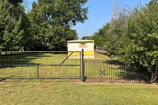 336 Cannon, Quinlan, TX 75474 - Photo 4