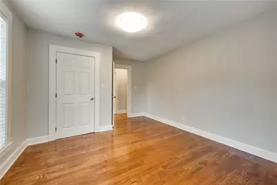 1218 W Clarendon Drive, Dallas, TX 75208 - Photo 2