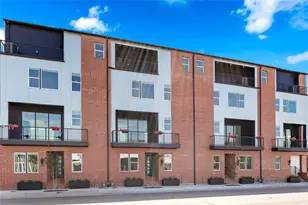 215 Carroll St, Fort Worth, TX 76107 - Photo 2