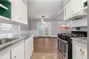 2121 Travis Dr, Carrollton, TX 75006 - Photo 12