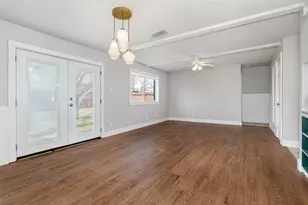 2121 Travis Dr, Carrollton, TX 75006 - Photo 8