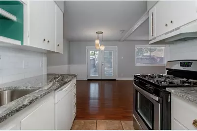 2121 Travis Drive, Carrollton, TX 75006 - Photo 14