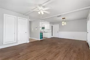 2121 Travis Dr, Carrollton, TX 75006 - Photo 4