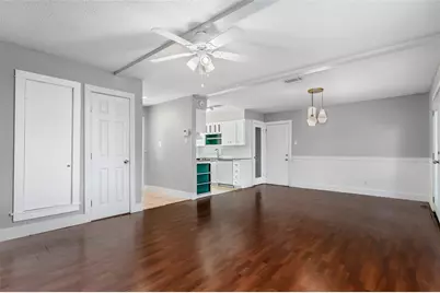 2121 Travis Drive, Carrollton, TX 75006 - Photo 6