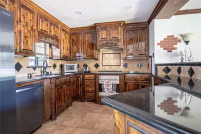 1800 Burning Tree Lane, Carrollton, TX 75006 - Photo 6