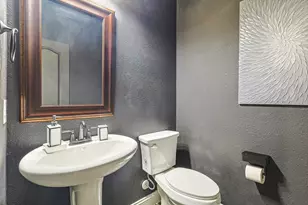 1945 Snowball Ln, Glenn Heights, TX 75154 - Photo 10