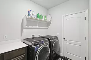 1945 Snowball Ln, Glenn Heights, TX 75154 - Photo 12