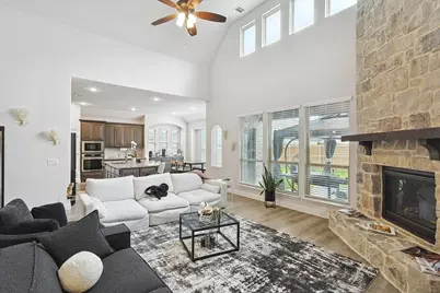 1945 Snowball Lane, Glenn Heights, TX 75154 - Photo 6