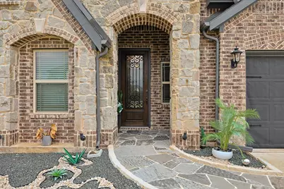 1945 Snowball Lane, Glenn Heights, TX 75154 - Photo 2