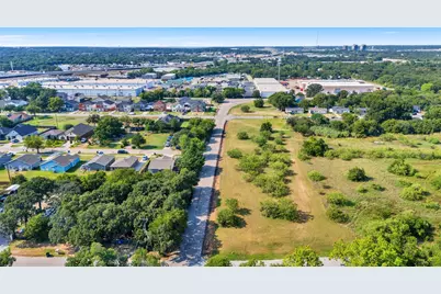 6001 Baylor Street, Fort Worth, TX 76119 - Photo 4