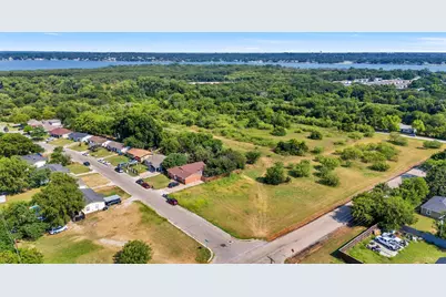 6004 Grayson Street, Fort Worth, TX 76119 - Photo 4