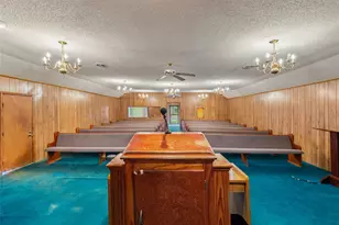 514 W Main St, Wolfe City, TX 75496 - Photo 1