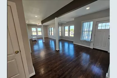 1615 S Ervay Street #5, Dallas, TX 75215 - Photo 4