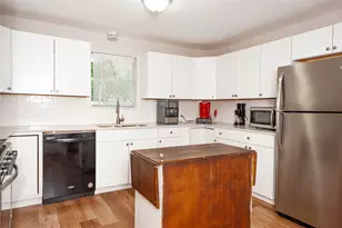 212 Penn St, Waxahachie, TX 75165 - Photo 4