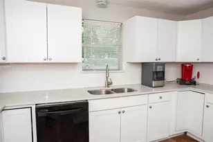 212 Penn St, Waxahachie, TX 75165 - Photo 8