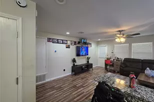 1009 Mill Branch Dr, Garland, TX 75040 - Photo 12