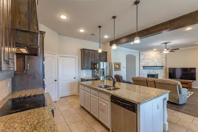 544 McKittrick Court, Godley, TX 76044 - Photo 6