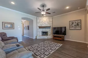 544 McKittrick Ct, Godley, TX 76044 - Photo 10