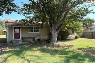 513 E Conner St, Eastland, TX 76448 - Photo 18