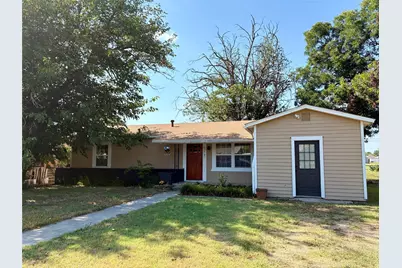 513 E Conner Street, Eastland, TX 76448 - Photo 22
