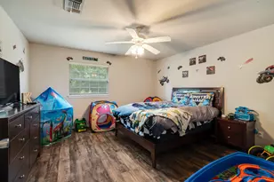 77 County Rd 3010, Clarksville, TX 75426 - Photo 16