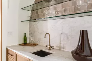 5751 Glen Falls Ln, Dallas, TX 75209 - Photo 18