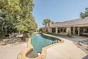 2406 Drawbridge Dr, Arlington, TX 76012 - Photo 34