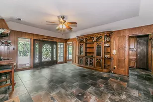 2406 Drawbridge Dr, Arlington, TX 76012 - Photo 14