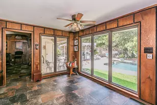 2406 Drawbridge Dr, Arlington, TX 76012 - Photo 8