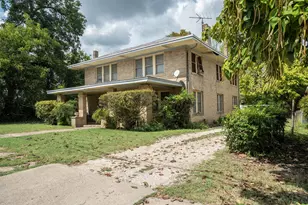 305 Hill St, Farmersville, TX 75442 - Photo 1