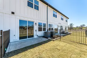 533 Galt Dr, Stephenville, TX 76401 - Photo 4