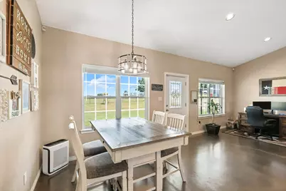 1106 Private Road 425, Whitewright, TX 75491 - Photo 4