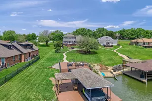 116 Seminole Dr, Lake Kiowa, TX 76240 - Photo 4
