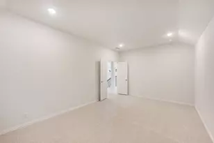 812 Blue Fescue Rd, Fort Worth, TX 76247 - Photo 32