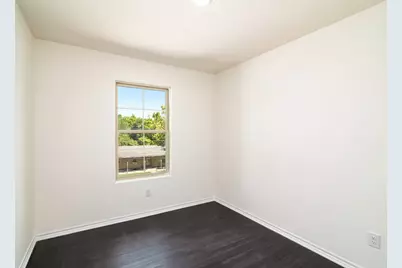 803 S 6th Street, Bonham, TX 75418 - Photo 12