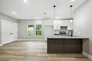 408 Front St, Pottsboro, TX 75076 - Photo 2