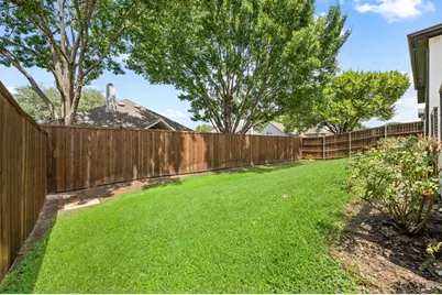 2092 Holt Way, Grapevine, TX 76051 - Photo 32