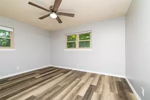 637 Post Oak Dr, Hurst, TX 76053 - Photo 26