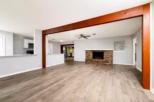 637 Post Oak Dr, Hurst, TX 76053 - Photo 6