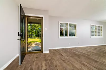 637 Post Oak Drive, Hurst, TX 76053 - Photo 4