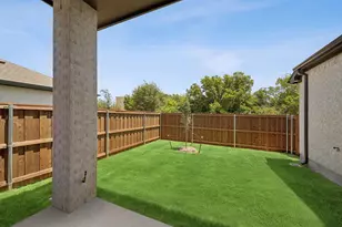 1112 Rosemary Ln, Crowley, TX 76036 - Photo 2