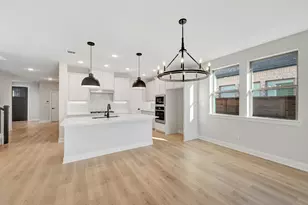 2025 Lone Oak Trl, Mesquite, TX 75181 - Photo 6