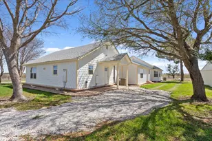 596 County Rd 3425, Clifton, TX 76634 - Photo 34