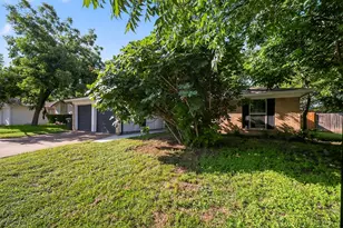 205 Volunteer Dr, Arlington, TX 76014 - Photo 4