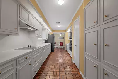 3907 Old Mill Road, Waco, TX 76710 - Photo 8