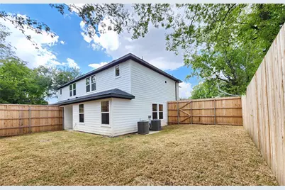 1715 Stonewall Street, Greenville, TX 75401 - Photo 14