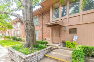 10558 High Hollows Dr, Dallas, TX 75230 - Photo 18